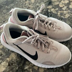 Girls Nike Shoes